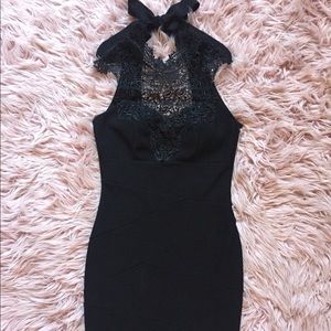 Black bodycon dress